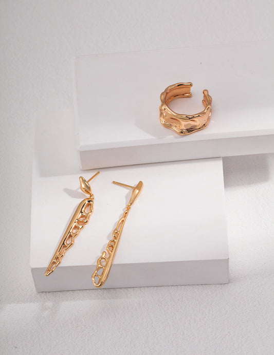 Gold Abstract Earring - Sixt3y