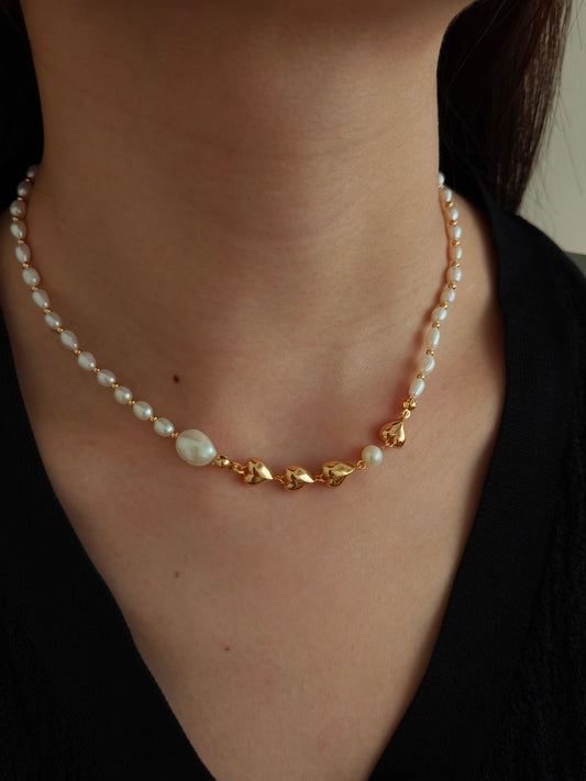 GOLD LOVER PEARL NECKLACE