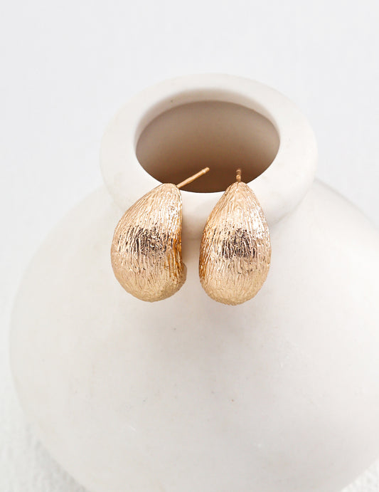 GOLD CHUNCKY BRUSH EARRING